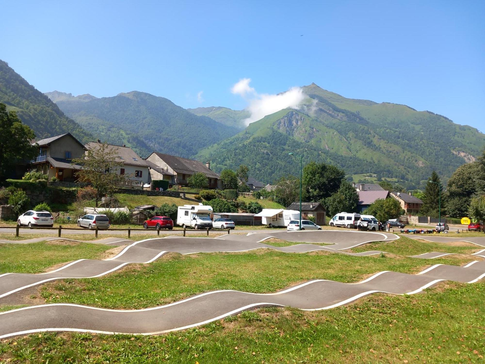 La Campana 107 Apartment Bielle Екстериор снимка